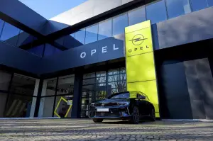 Opel nuovo showroom