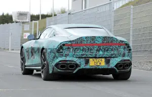 Aston Martin DBS - Foto spia 16-04-2024