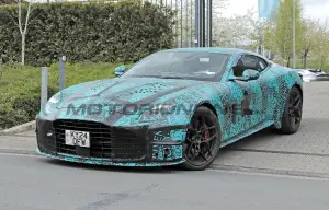 Aston Martin DBS - Foto spia 16-04-2024