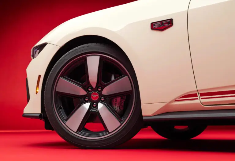 Ford Mustang 60th Anniversary - 9