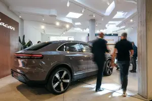 Porsche Macan 2024 - Anteprima italiana - 7