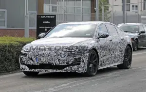Audi S6 e-tron e RS6 e-tron - Foto spia 22-04-2024