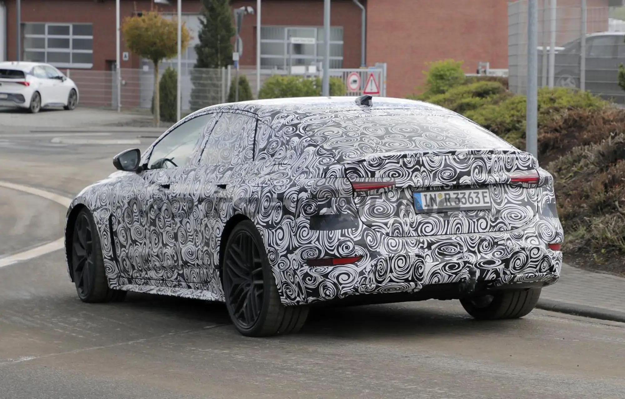 Audi S6 e-tron e RS6 e-tron - Foto spia 22-04-2024 - 7