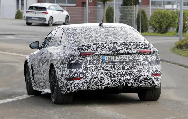 Audi S6 e-tron e RS6 e-tron - Foto spia 22-04-2024 - 6