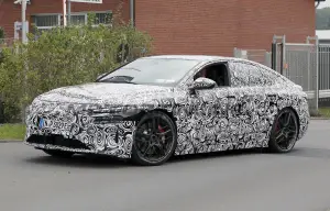 Audi S6 e-tron e RS6 e-tron - Foto spia 22-04-2024