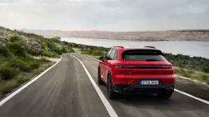 Porsche Cayenne GTS 2024