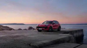 Porsche Cayenne GTS 2024 - 24