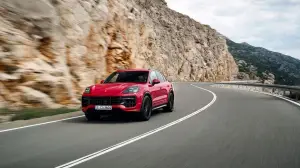 Porsche Cayenne GTS 2024