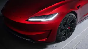 Nuova Tesla Model 3 Performance