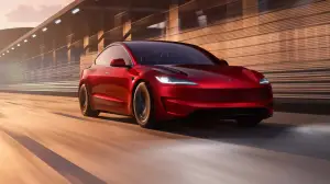 Nuova Tesla Model 3 Performance