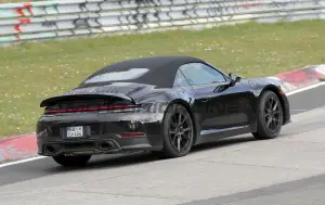 Porsche 911 - Gamma 2025 - Foto spia 26-04-2024