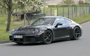 Porsche 911 - Gamma 2025 - Foto spia 26-04-2024