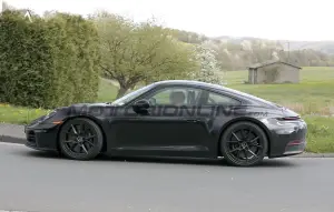 Porsche 911 - Gamma 2025 - Foto spia 26-04-2024