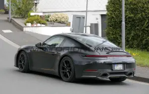Porsche 911 - Gamma 2025 - Foto spia 26-04-2024 - 5