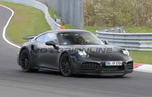Porsche 911 - Gamma 2025 - Foto spia 26-04-2024