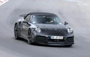 Porsche 911 - Gamma 2025 - Foto spia 26-04-2024