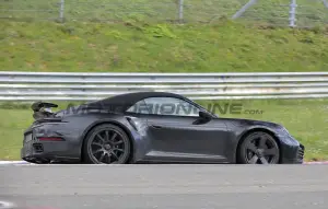 Porsche 911 - Gamma 2025 - Foto spia 26-04-2024