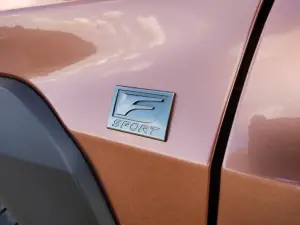 Lexus UX 300h - Prova Bordeaux - 15