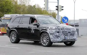 Mercedes-Maybach GLS 2025 - Foto spia 02-05-2024