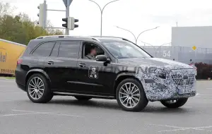 Mercedes-Maybach GLS 2025 - Foto spia 02-05-2024