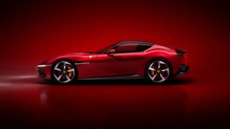 Ferrari 12 Cilindri - 10