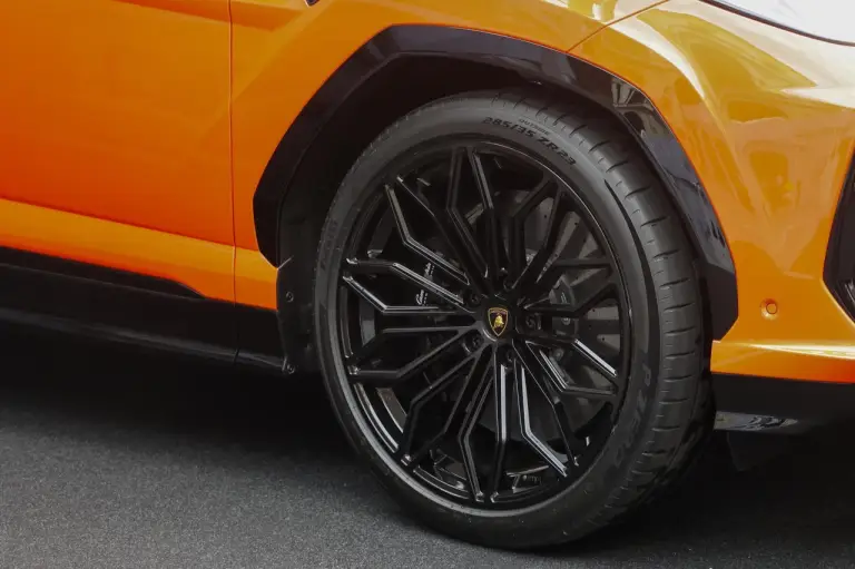 Lamborghini Urus SE - Motor Valley Fest 2024 - 3