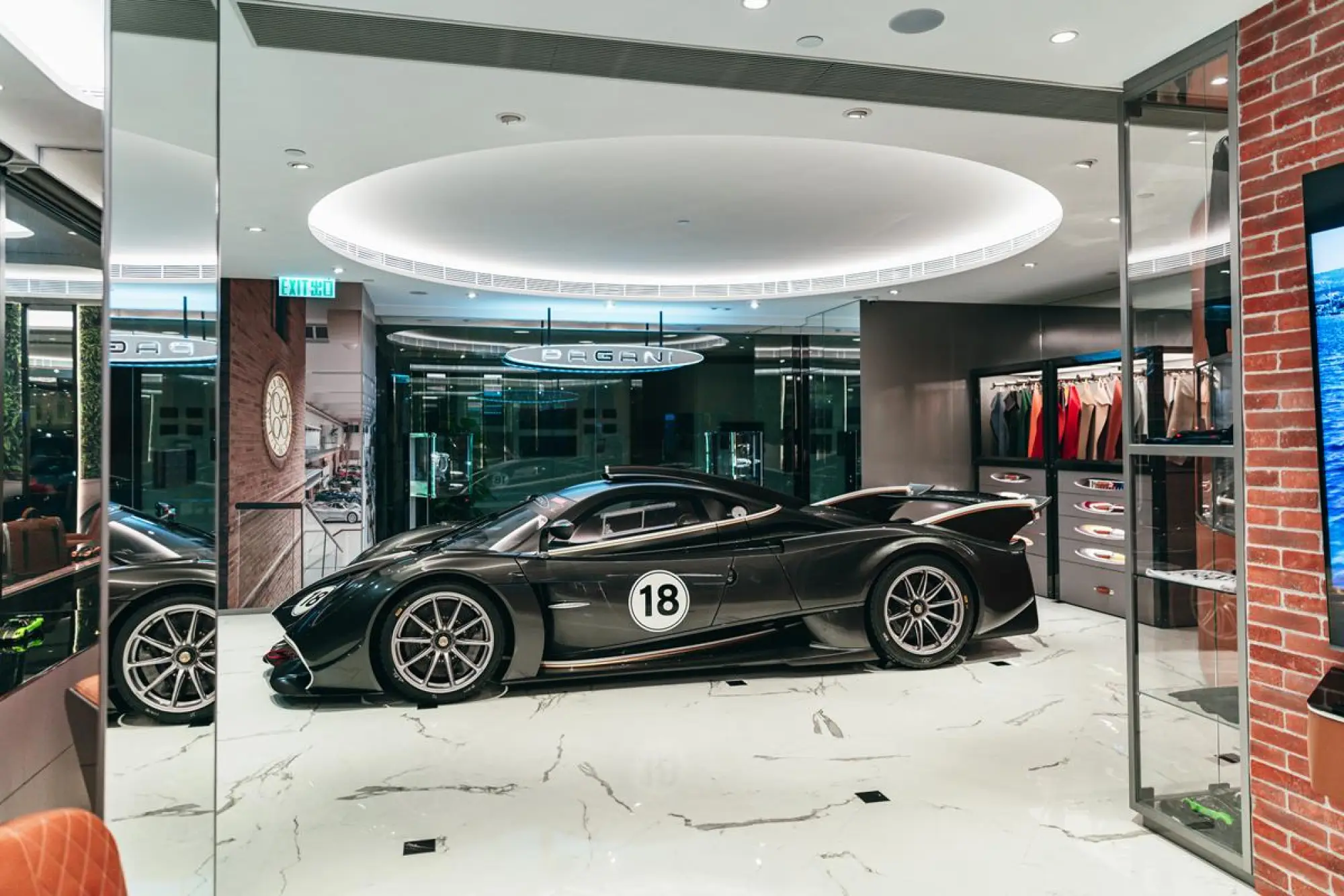 Pagani - Showroom Hong Kong - 6