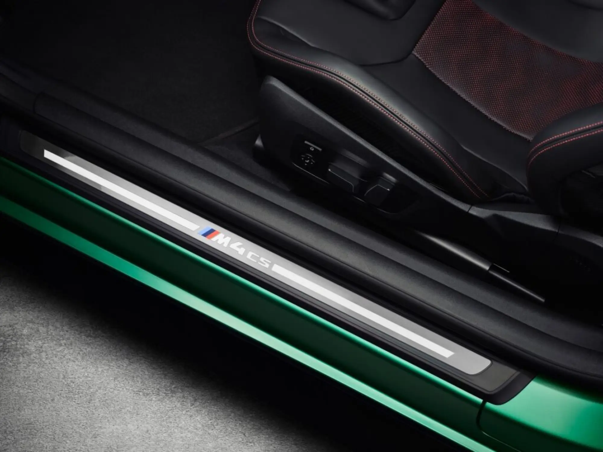BMW M4 CS 2024 - 38