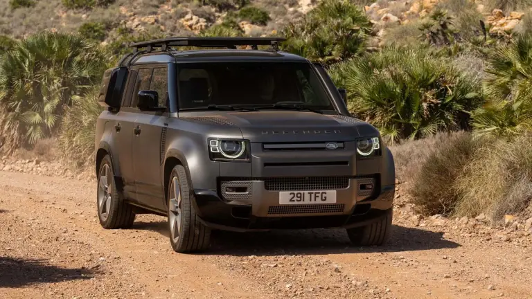Land Rover Defender 2024 - 12
