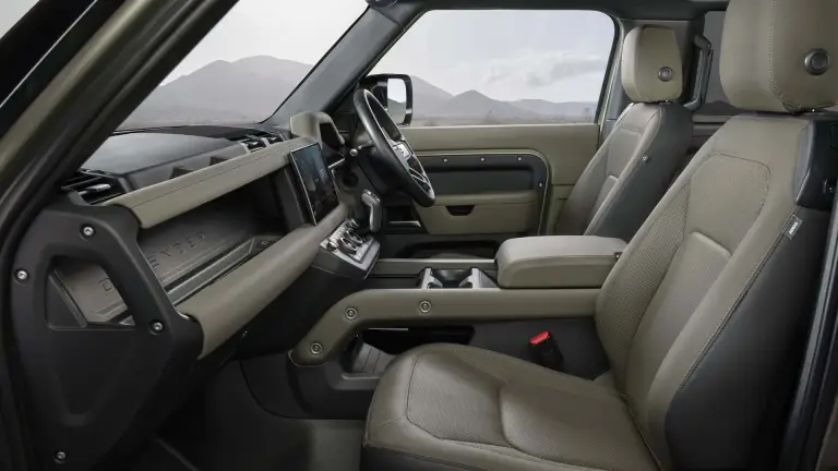 Land Rover Defender 2024 - 20