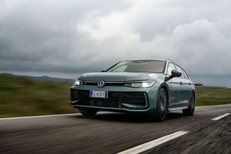 Volkswagen Tiguan 2024 e Passat 2024 - Prime impressioni - 8
