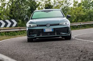 Volkswagen Tiguan 2024 e Passat 2024 - Prime impressioni