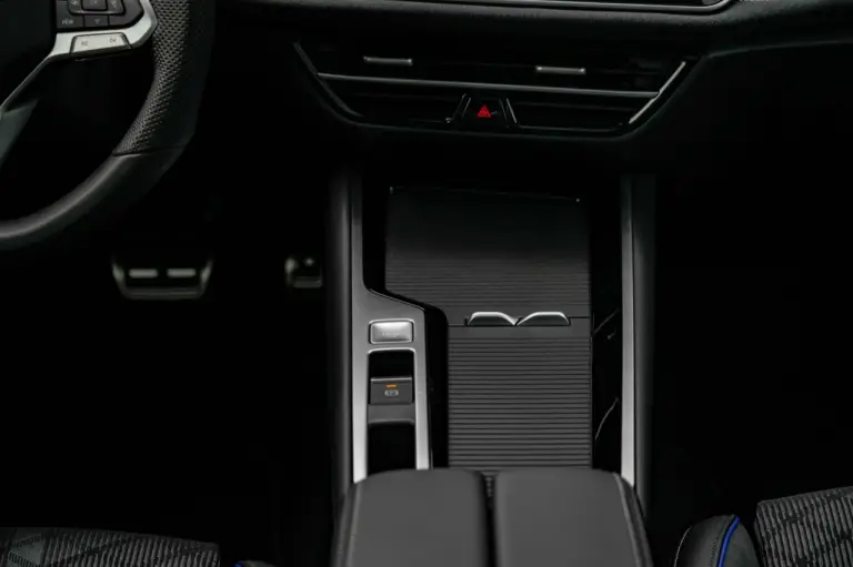 Volkswagen Tiguan 2024 e Passat 2024 - Prime impressioni - 26