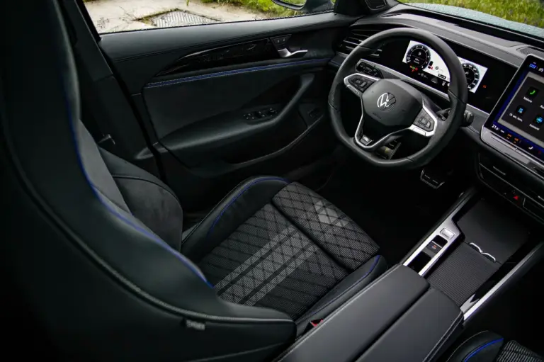 Volkswagen Tiguan 2024 e Passat 2024 - Prime impressioni - 27