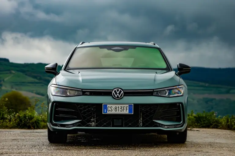 Volkswagen Tiguan 2024 e Passat 2024 - Prime impressioni - 38