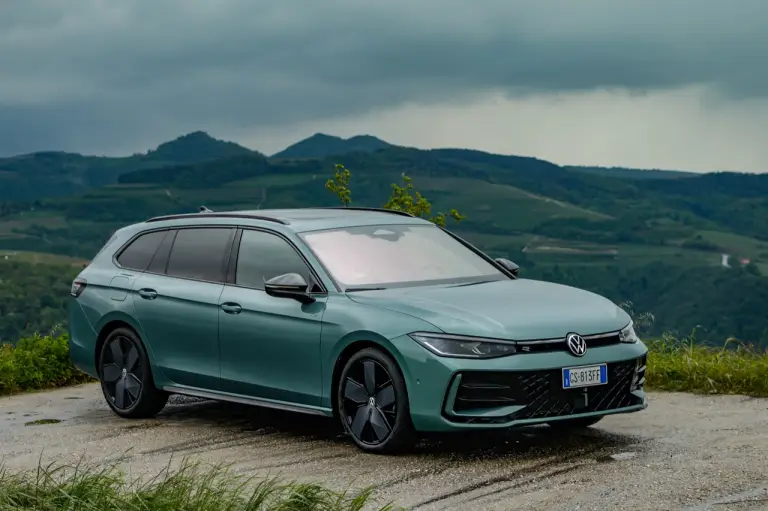 Volkswagen Tiguan 2024 e Passat 2024 - Prime impressioni - 41