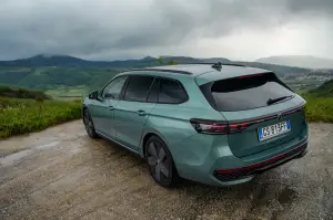 Volkswagen Tiguan 2024 e Passat 2024 - Prime impressioni