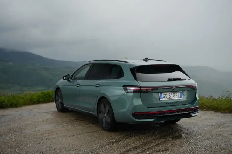 Volkswagen Tiguan 2024 e Passat 2024 - Prime impressioni - 51