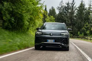 Volkswagen Tiguan 2024 e Passat 2024 - Prime impressioni