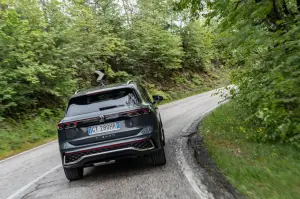 Volkswagen Tiguan 2024 e Passat 2024 - Prime impressioni