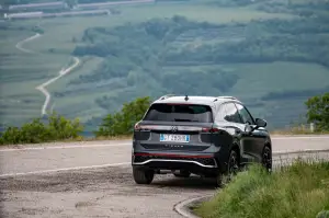 Volkswagen Tiguan 2024 e Passat 2024 - Prime impressioni