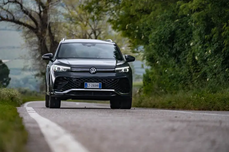 Volkswagen Tiguan 2024 e Passat 2024 - Prime impressioni - 71