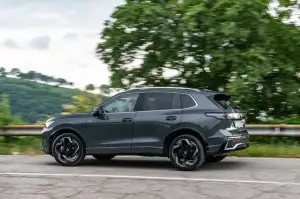 Volkswagen Tiguan 2024 e Passat 2024 - Prime impressioni