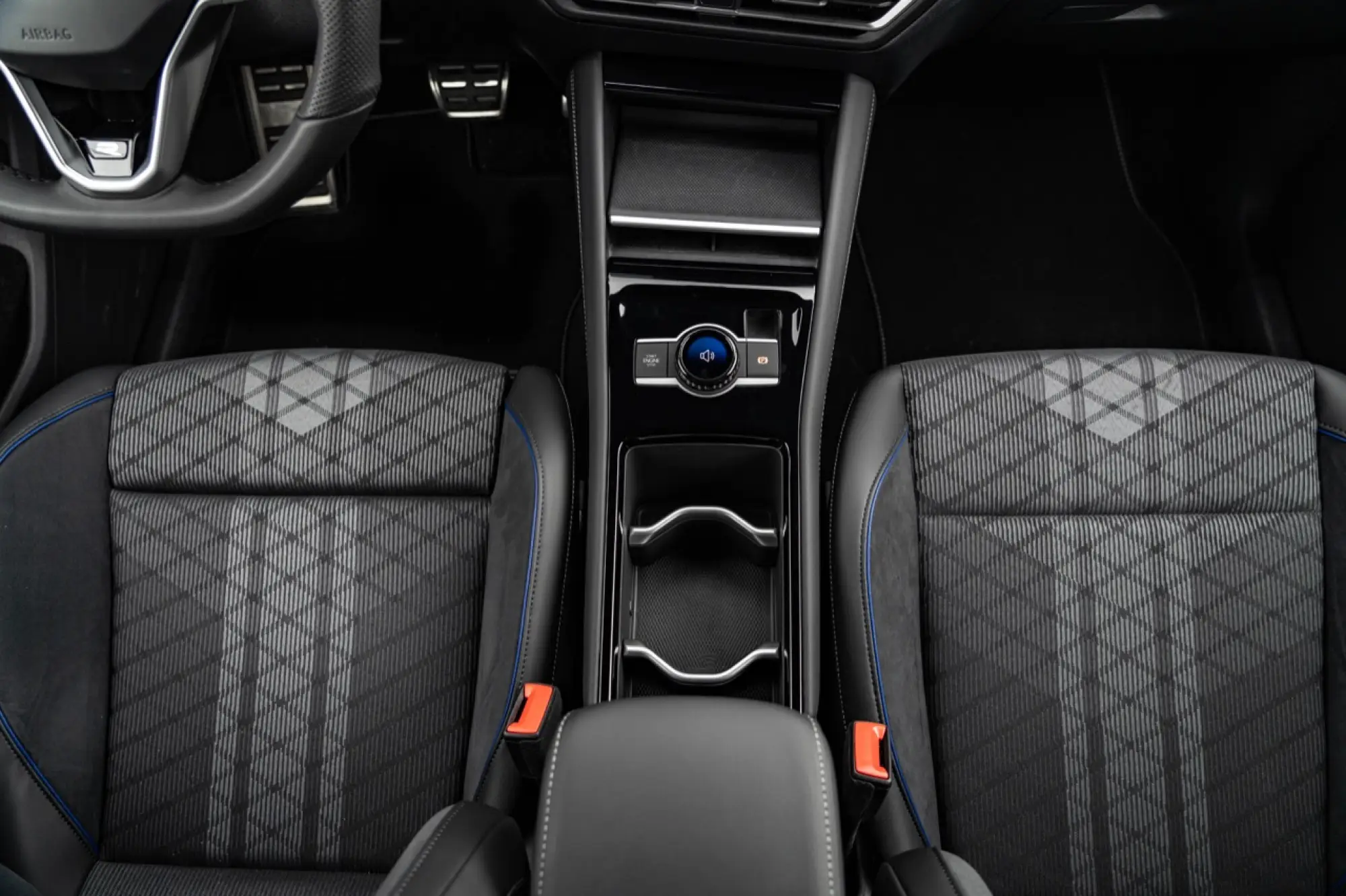 Volkswagen Tiguan 2024 e Passat 2024 - Prime impressioni - 86