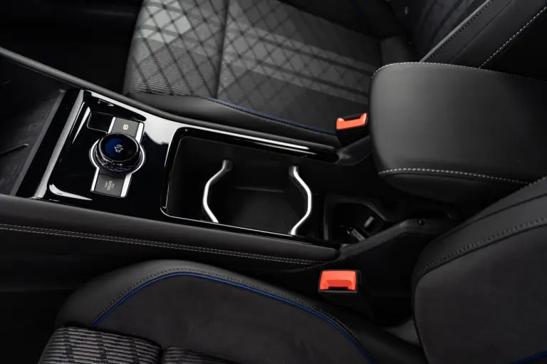 Volkswagen Tiguan 2024 e Passat 2024 - Prime impressioni - 88