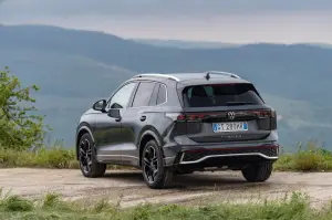 Volkswagen Tiguan 2024 e Passat 2024 - Prime impressioni