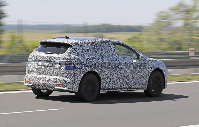 Skoda Elroq - Foto spia 16-05-2024 - 14