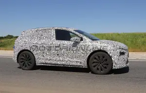 Skoda Elroq - Foto spia 16-05-2024 - 4