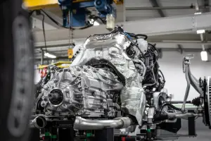 Bentley Continental GT 2025 - Teaser - 8
