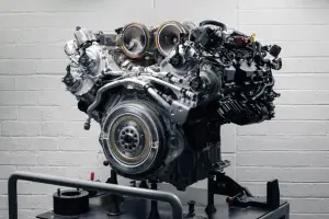 Bentley Continental GT 2025 - Teaser - 3